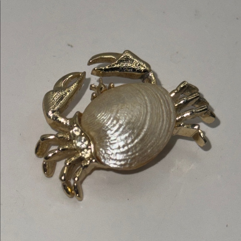 Gerri's Vintage Crab Brooch | Vintage Crab Pin | Brooch with Shell & Rhinestone